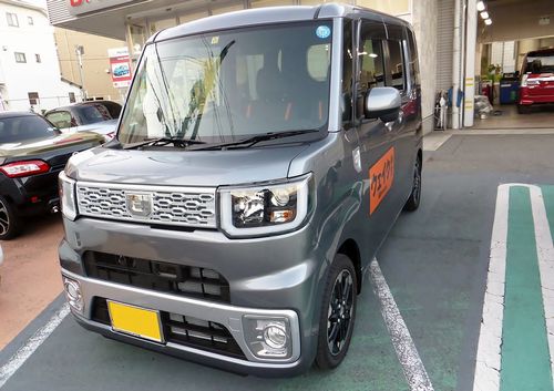 Daihatsu_WAKE_G_-SA-_(LA700S)_front